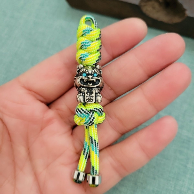 ファッションキーホルダー、手作り金属車キーリング、彫刻青い目 - Mens Fashion Blog のレビューと価格